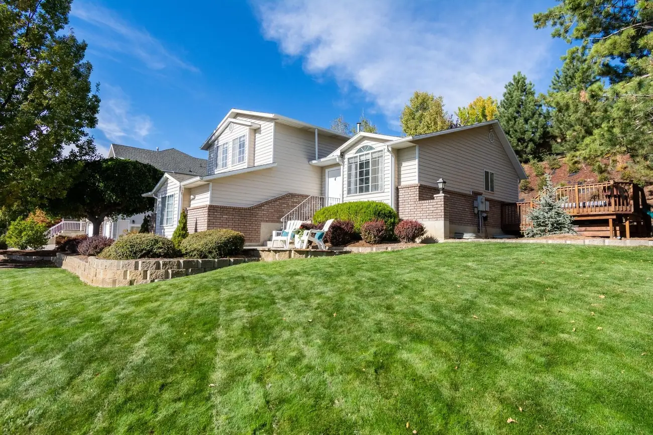 Akron landscaping and lawn care in Akron, NY